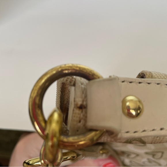 COACH 43758 Waverly Hearts Gold & Khaki PVC Crossbody Swingpack - Picture 13 of 16